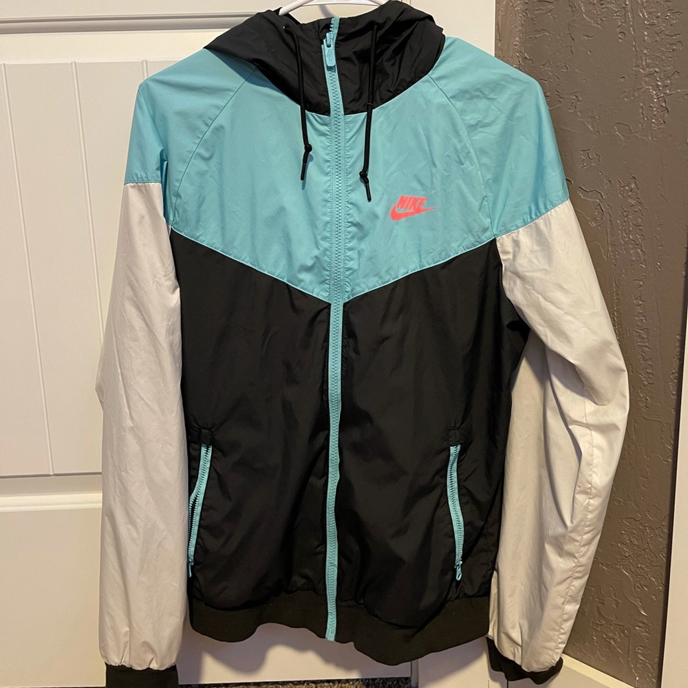 Men’s Nike wind breaker